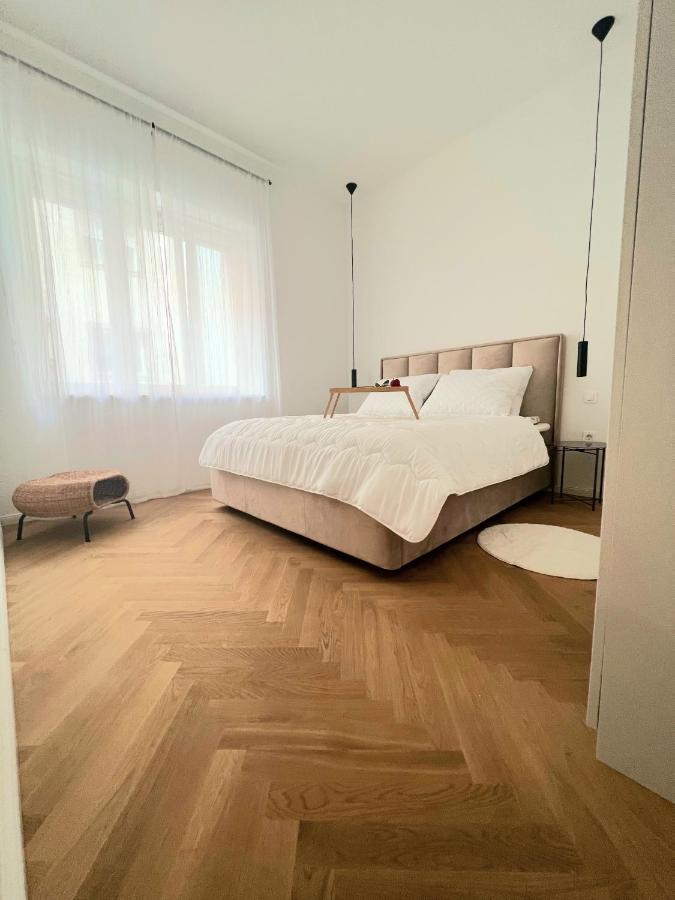 Apartma Tivoli *